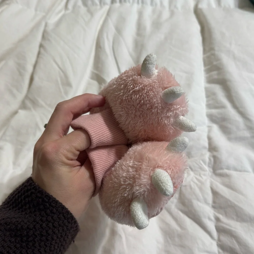 Carters Dino Slippers Size 0-6 Months Pink White Claws Bottom Grips